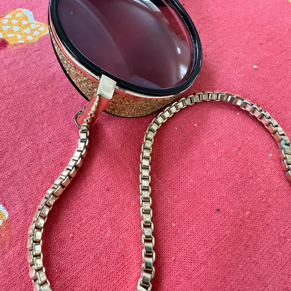 Armless Retro Circle Aviator Sunglasses, Gold Chain, Crystal Pendant Anchors